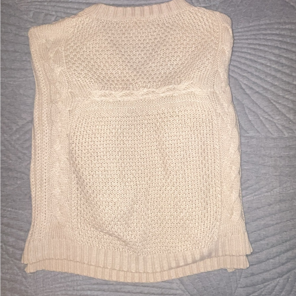 Cozy Casual Cable Knit Oversized V-Neck Sweater - Picture 2 of 8